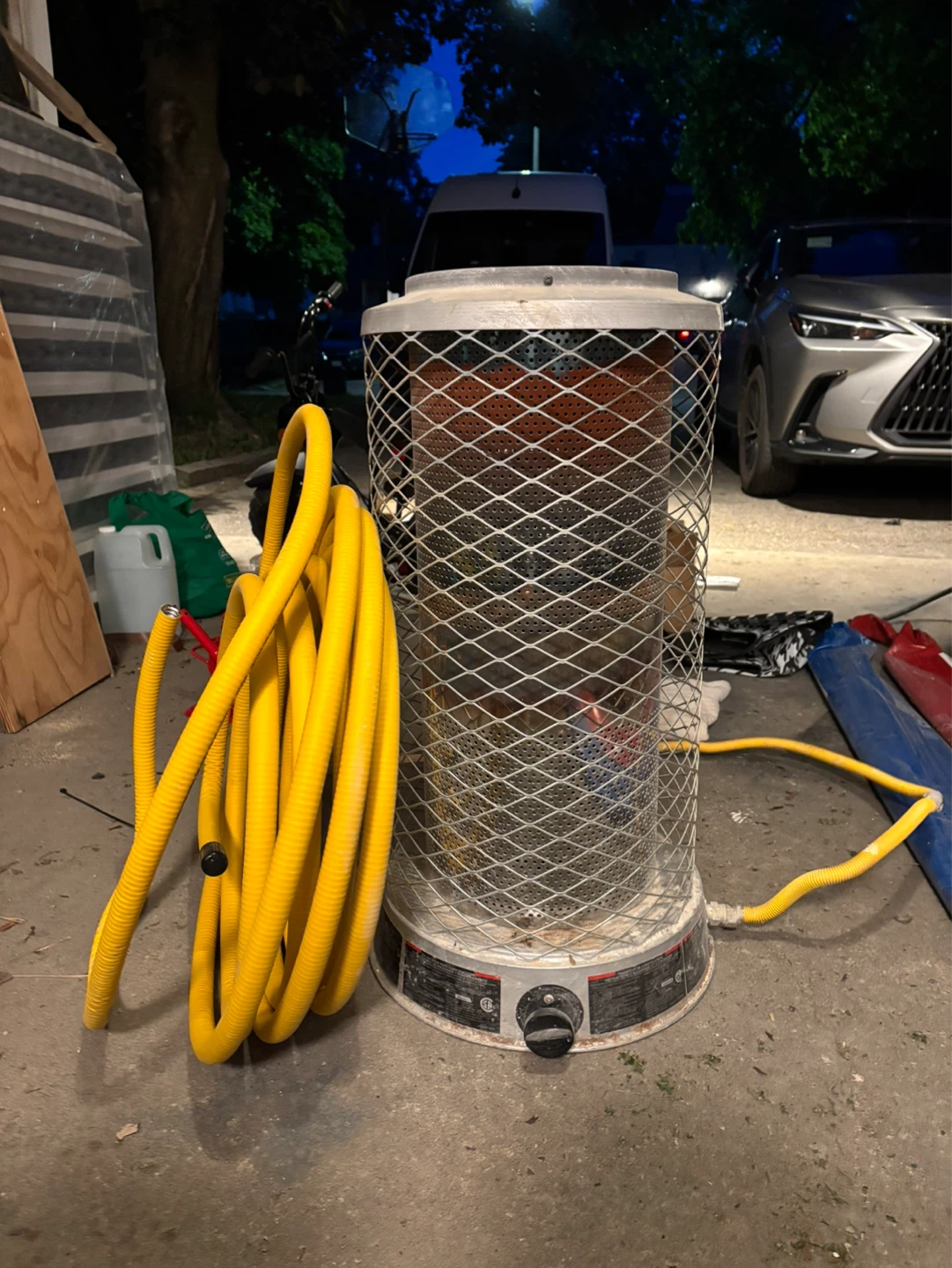 Heavy Duty Propane Convection Tower Heater + Gas Hose Extension
