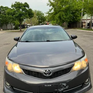 2014 Toyota Camry SE Sedan
