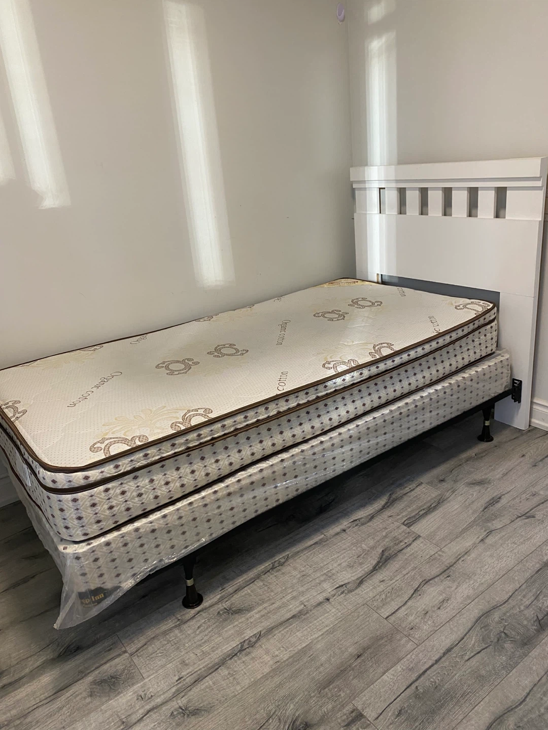 Single bed with mattress - photo 2
