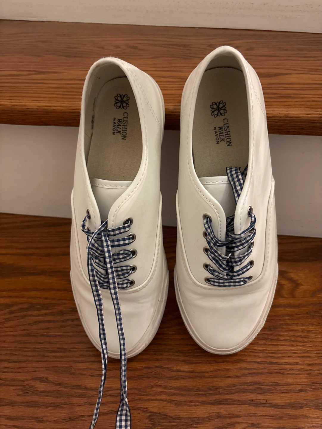 Cushion Walk White Sneakers with Gingham Laces
