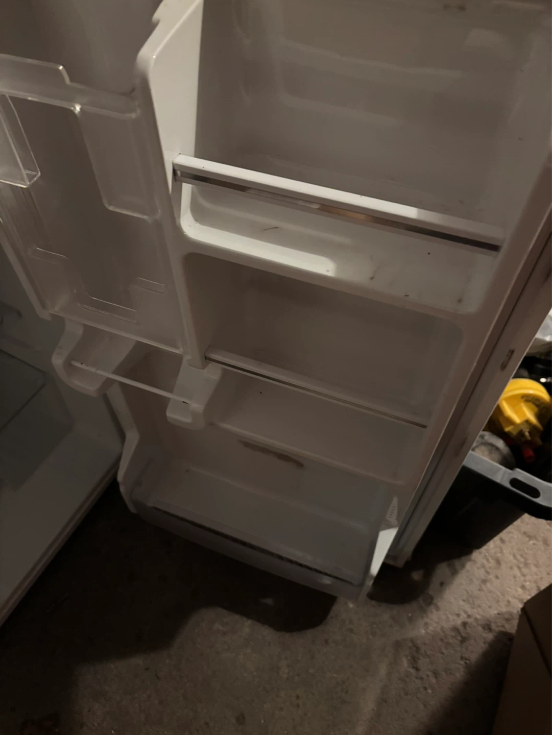 Sanyo Mini Fridge - photo 3