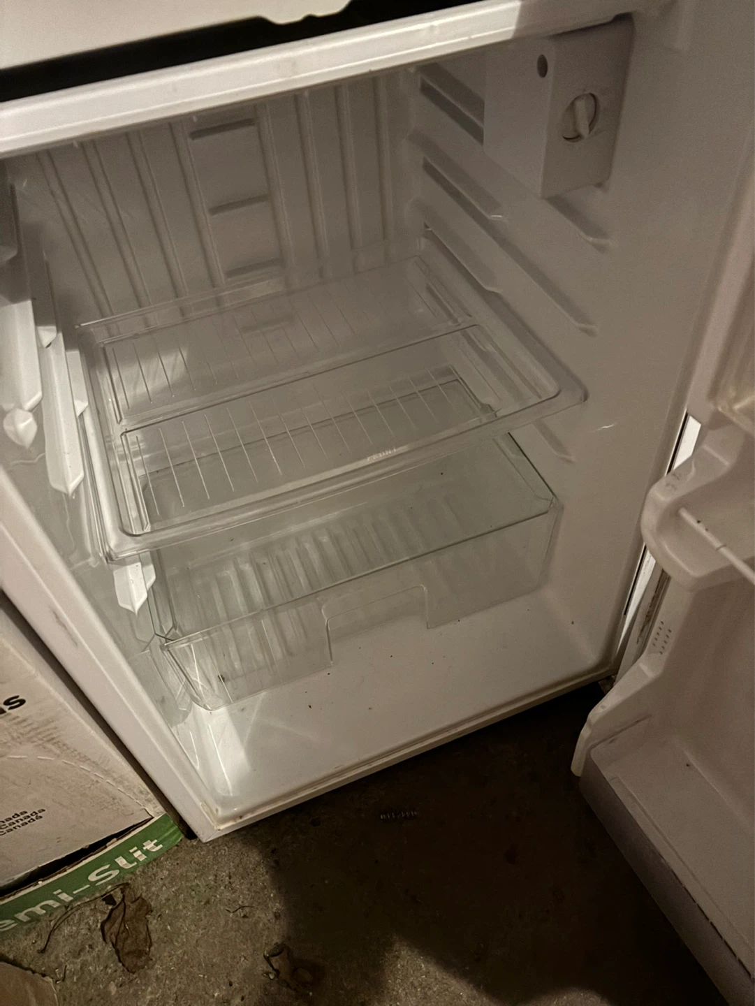 Sanyo Mini Fridge - photo 2