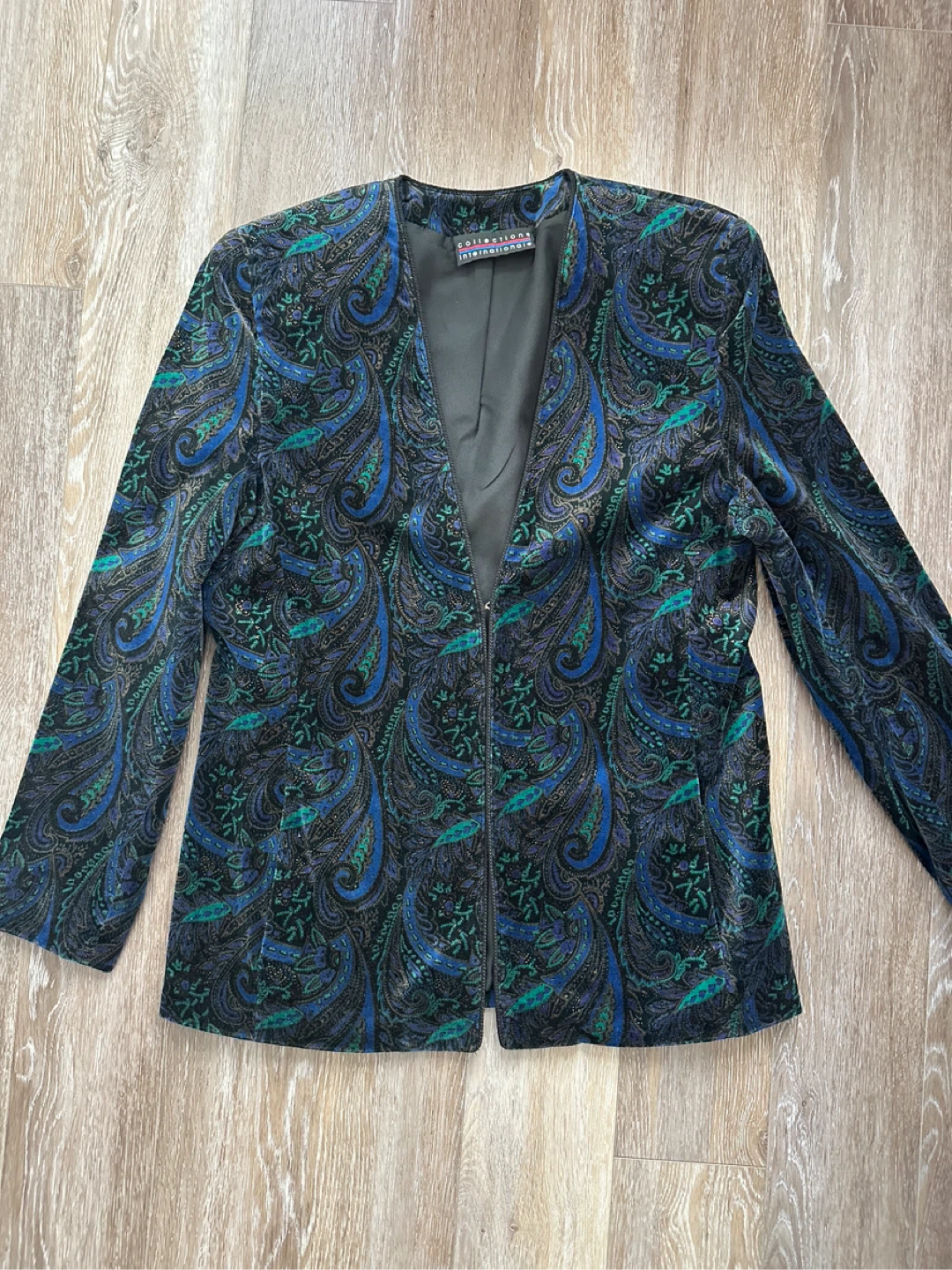 VINTAGE Women's Paisley Velvet Blazer
