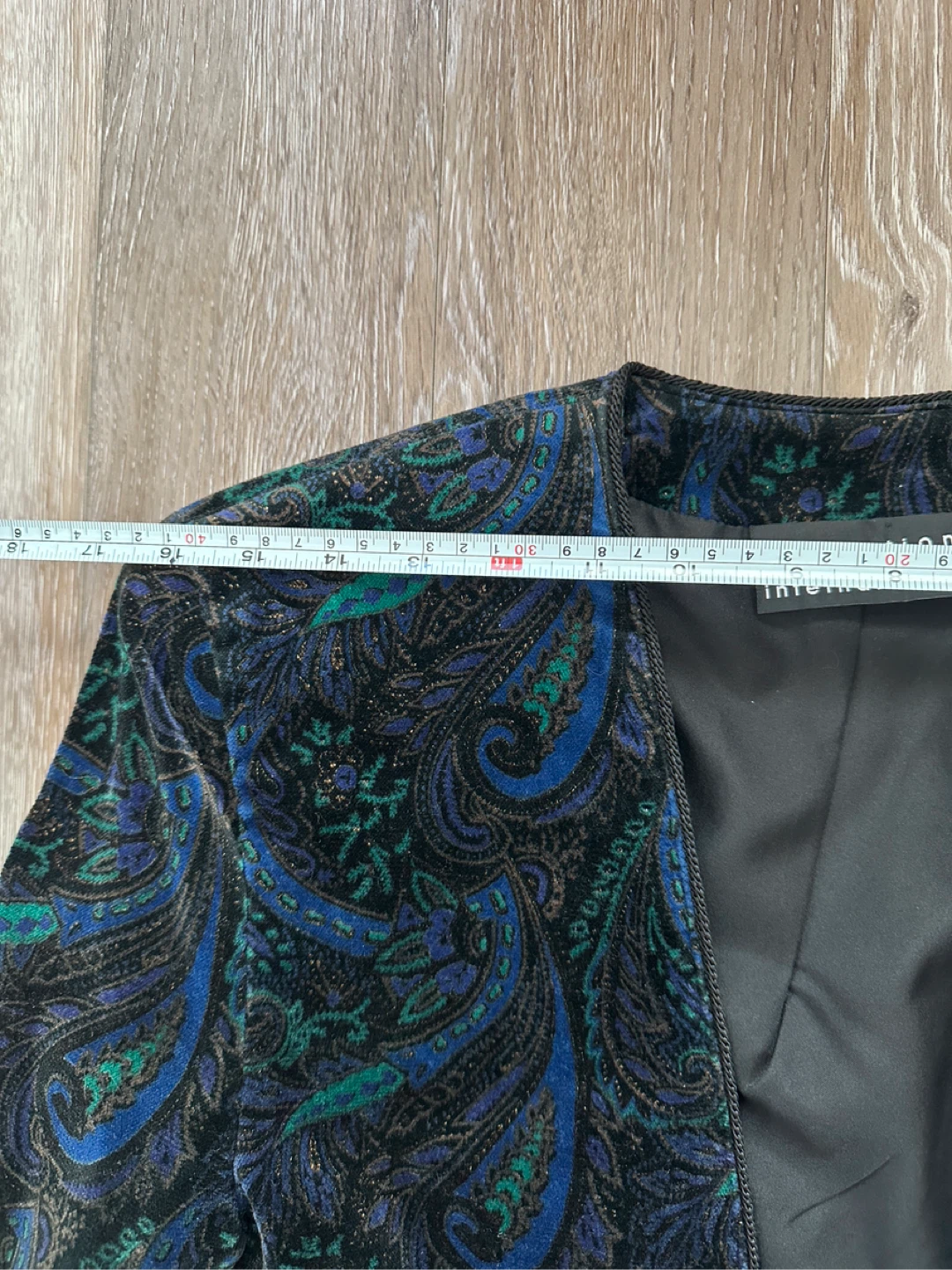 VINTAGE Women's Paisley Velvet Blazer - photo 5