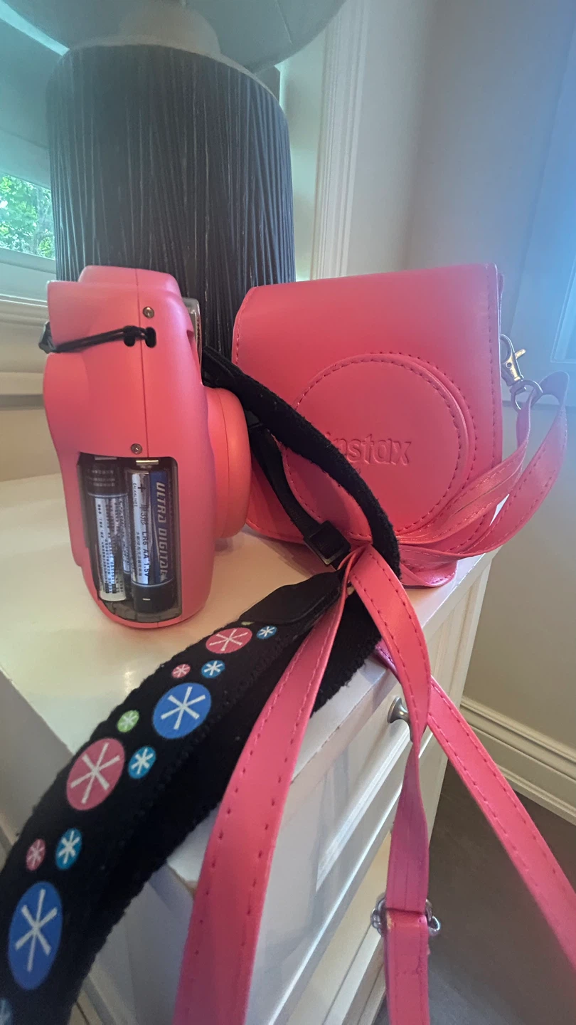 Fujifilm Instax Mini 9 Camera with Pink Case - photo 4