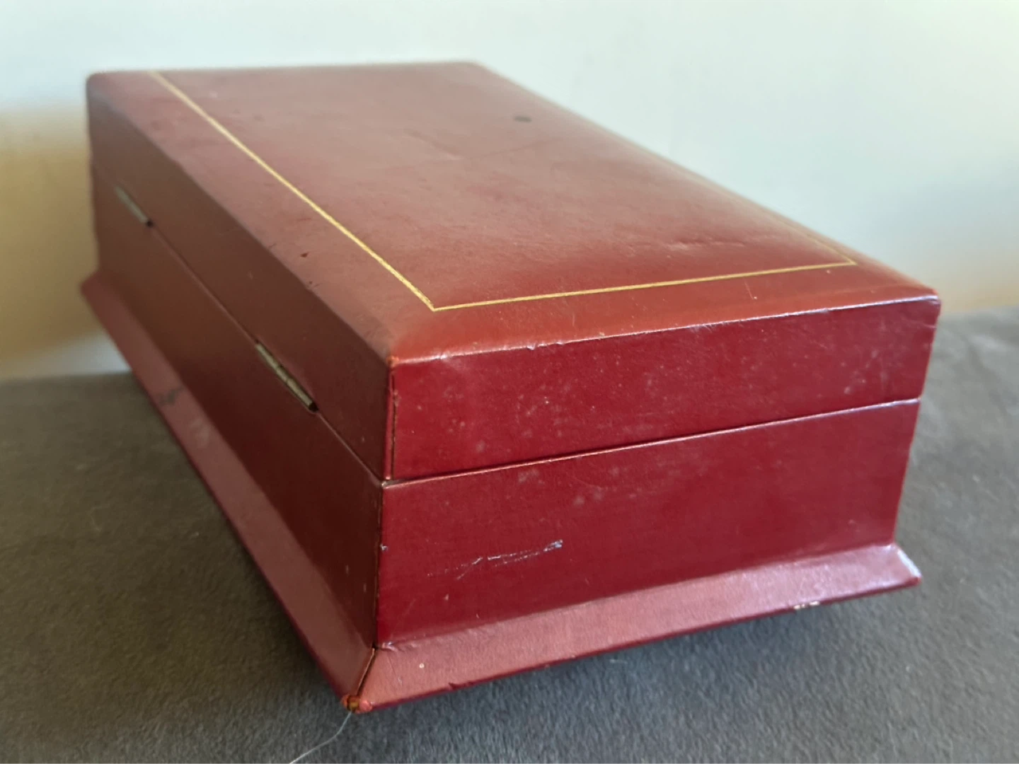Vintage leather wrapped wood box - photo 2