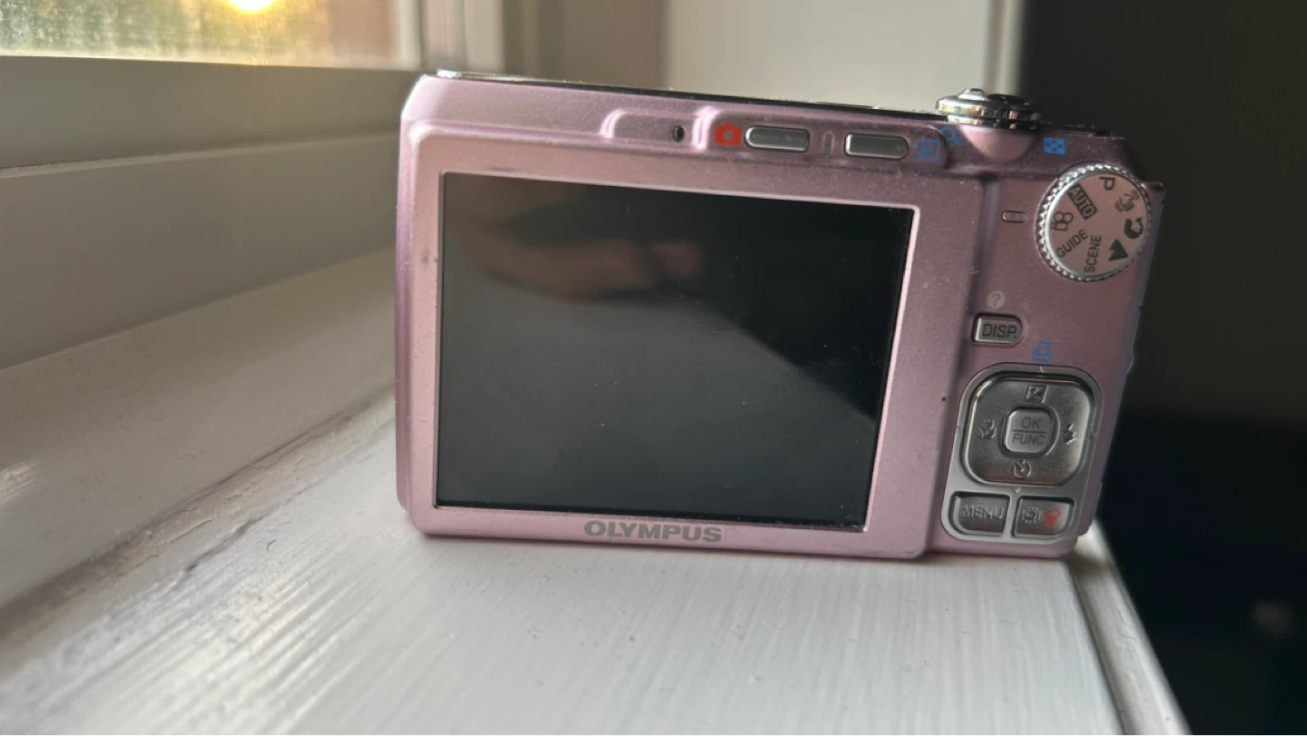 Olympus FE-340 8.0 MP Digital Camera - photo 2