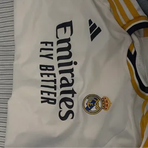 Adidas Real Madrid 2022-23 Jersey