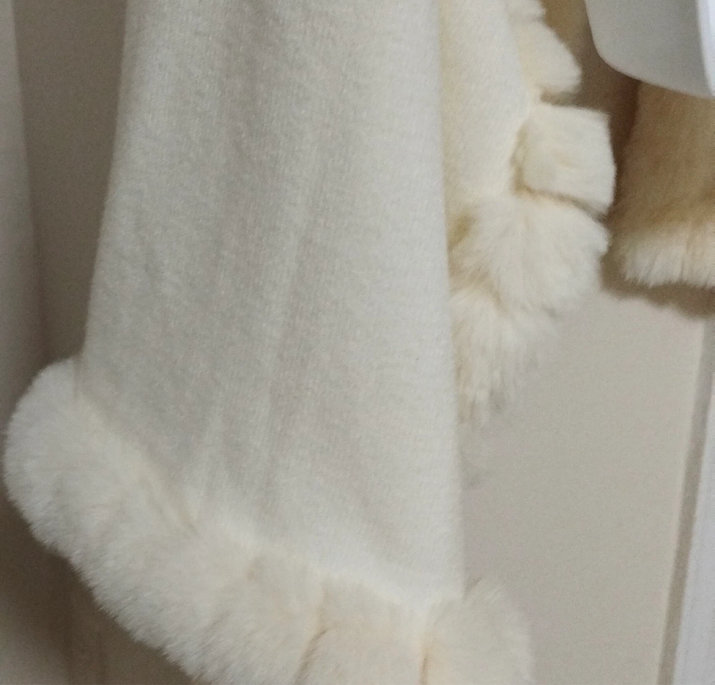 Cream Wrap with Faux Fur Trim - photo 3