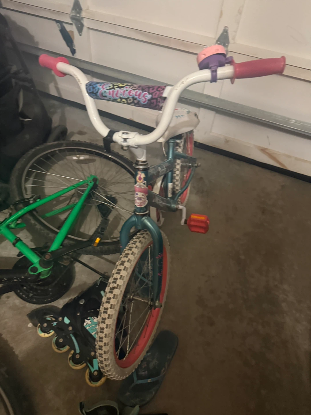 Moyelo Razzle Girls Bike