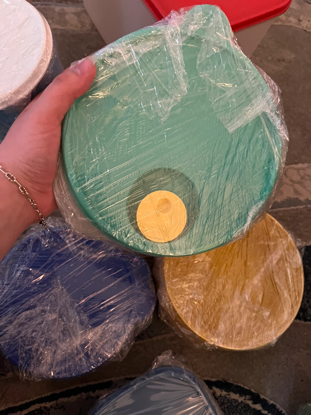 Assorted Tupperware - photo 5