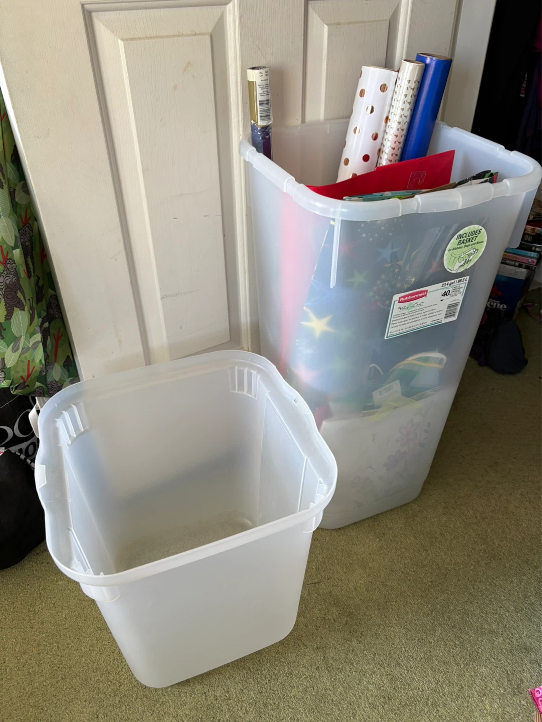 Rubbermaid Gift Wrap Storage Container 23.4 gal - photo 2