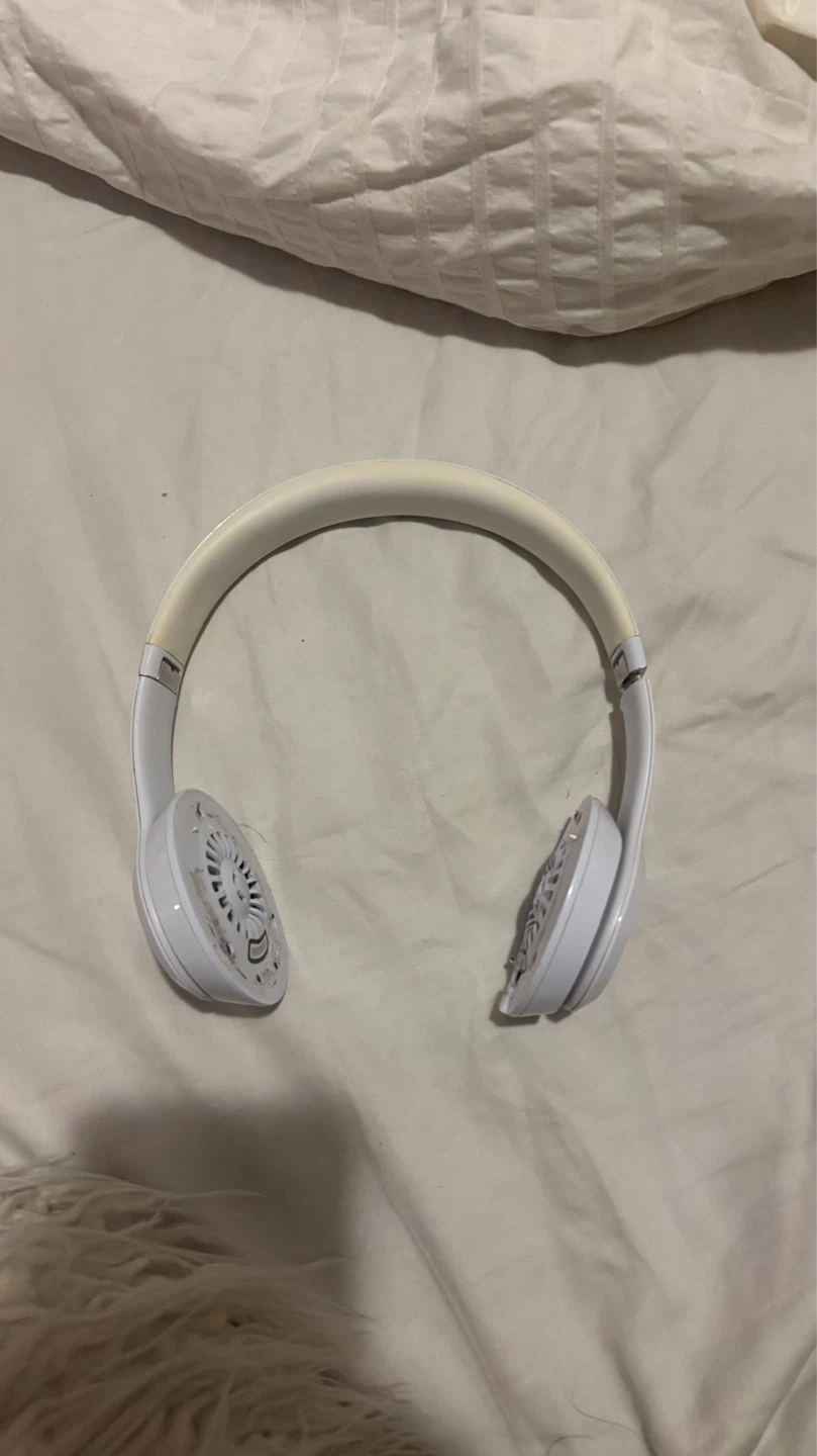 Beats Solo Headphones - photo 2
