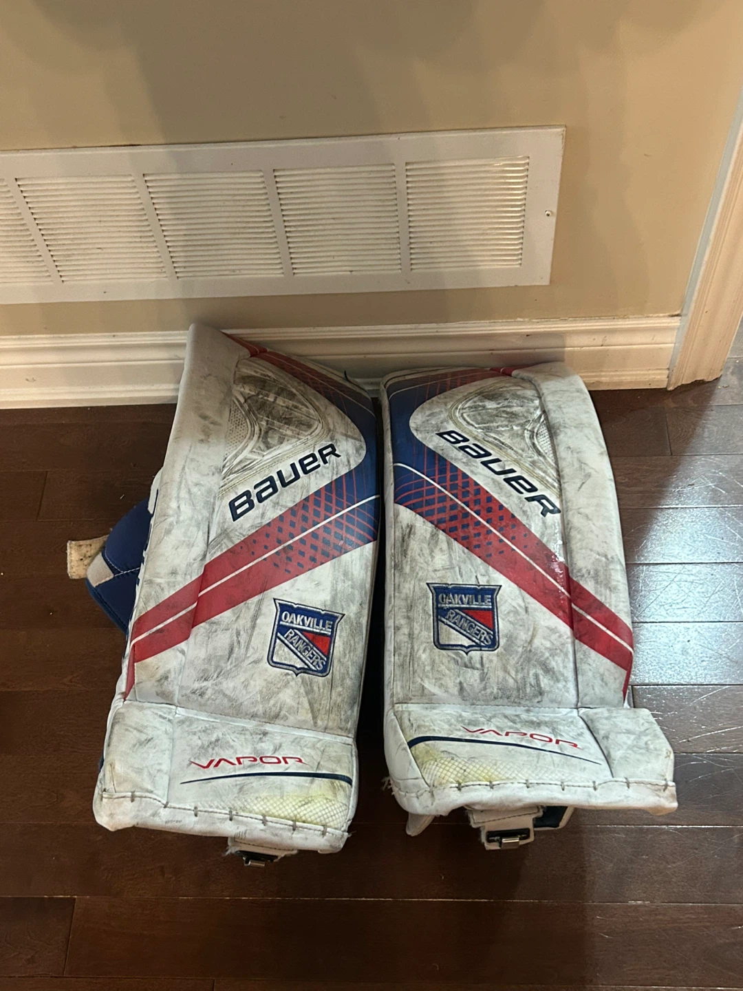 Bauer Goalie Pads Oakville custom made - photo 3