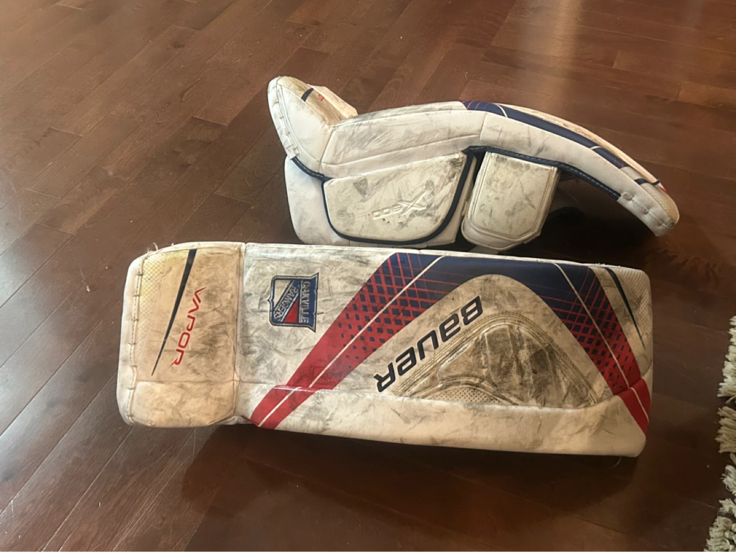 Bauer Goalie Pads Oakville custom made - photo 2