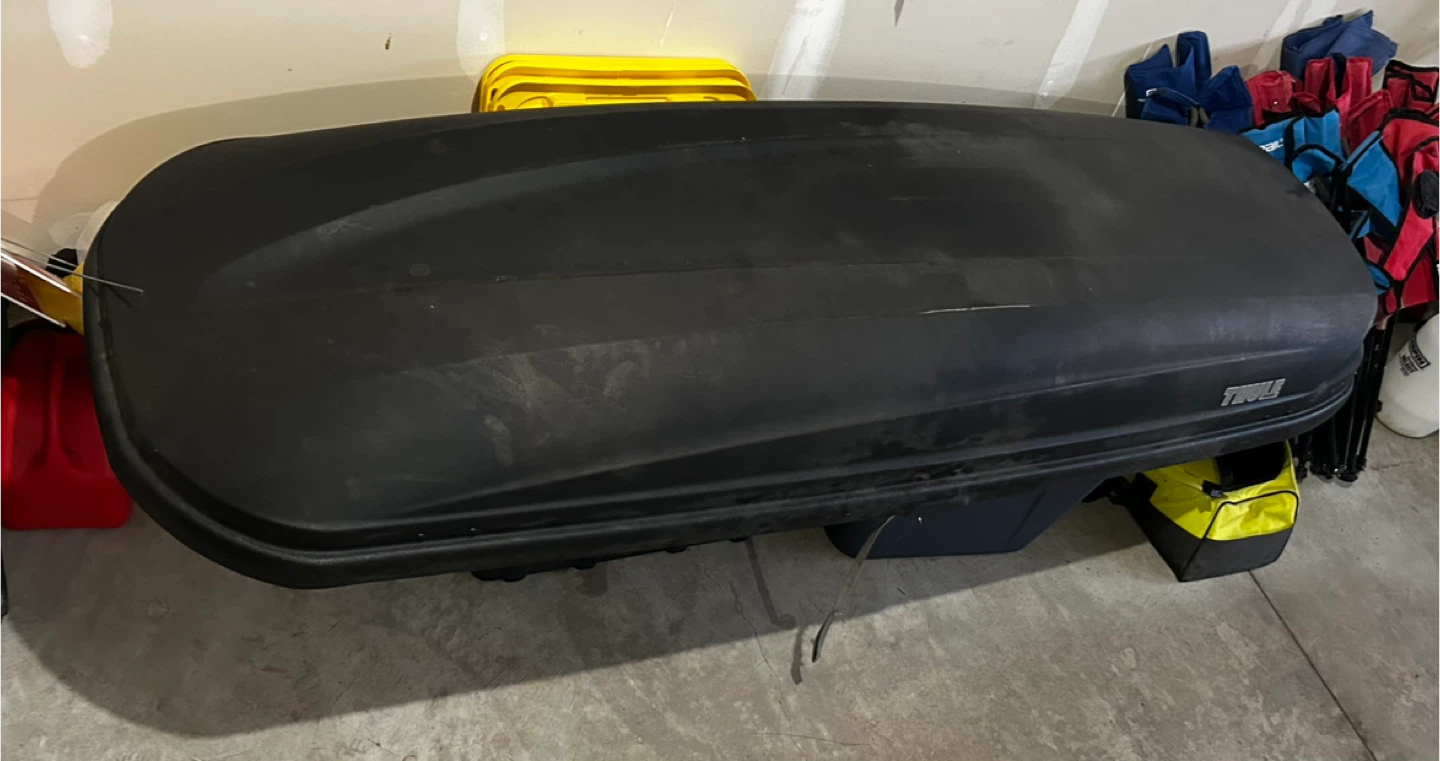 Thule Ascent 1700 Cargo Box