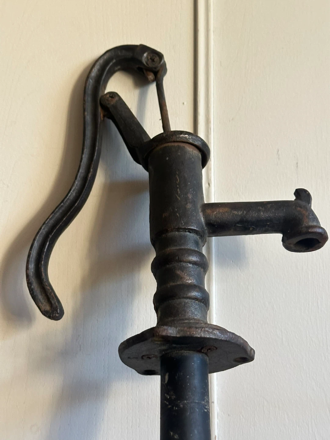 Antique #3 cast iron hand pump - photo 3