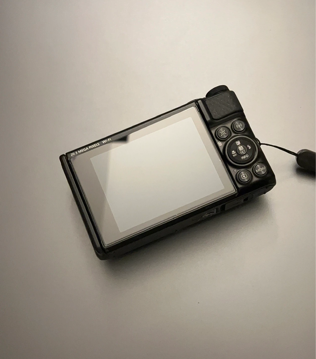 Canon PowerShot Sx740 HS - photo 4