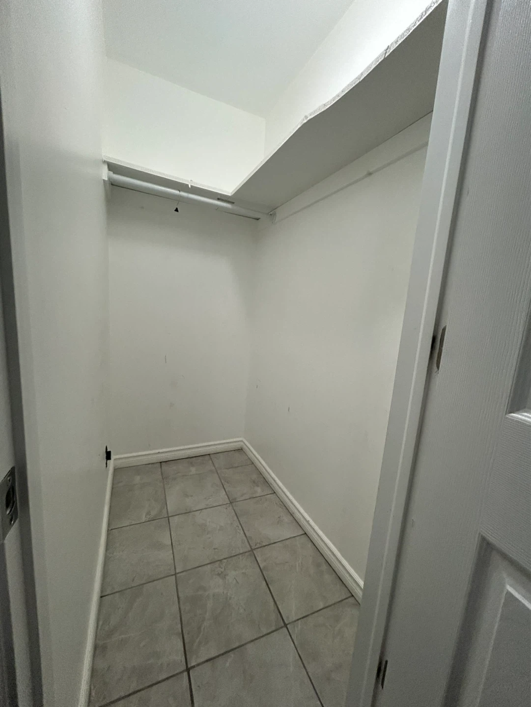 One bedroom basement in Brampton