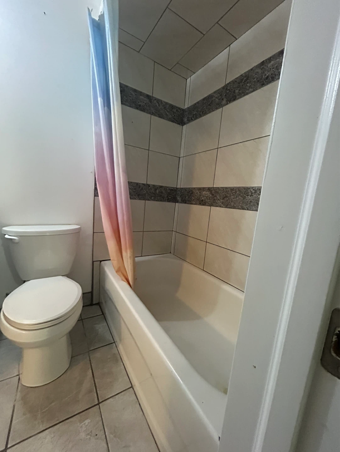 One bedroom basement in Brampton - photo 3