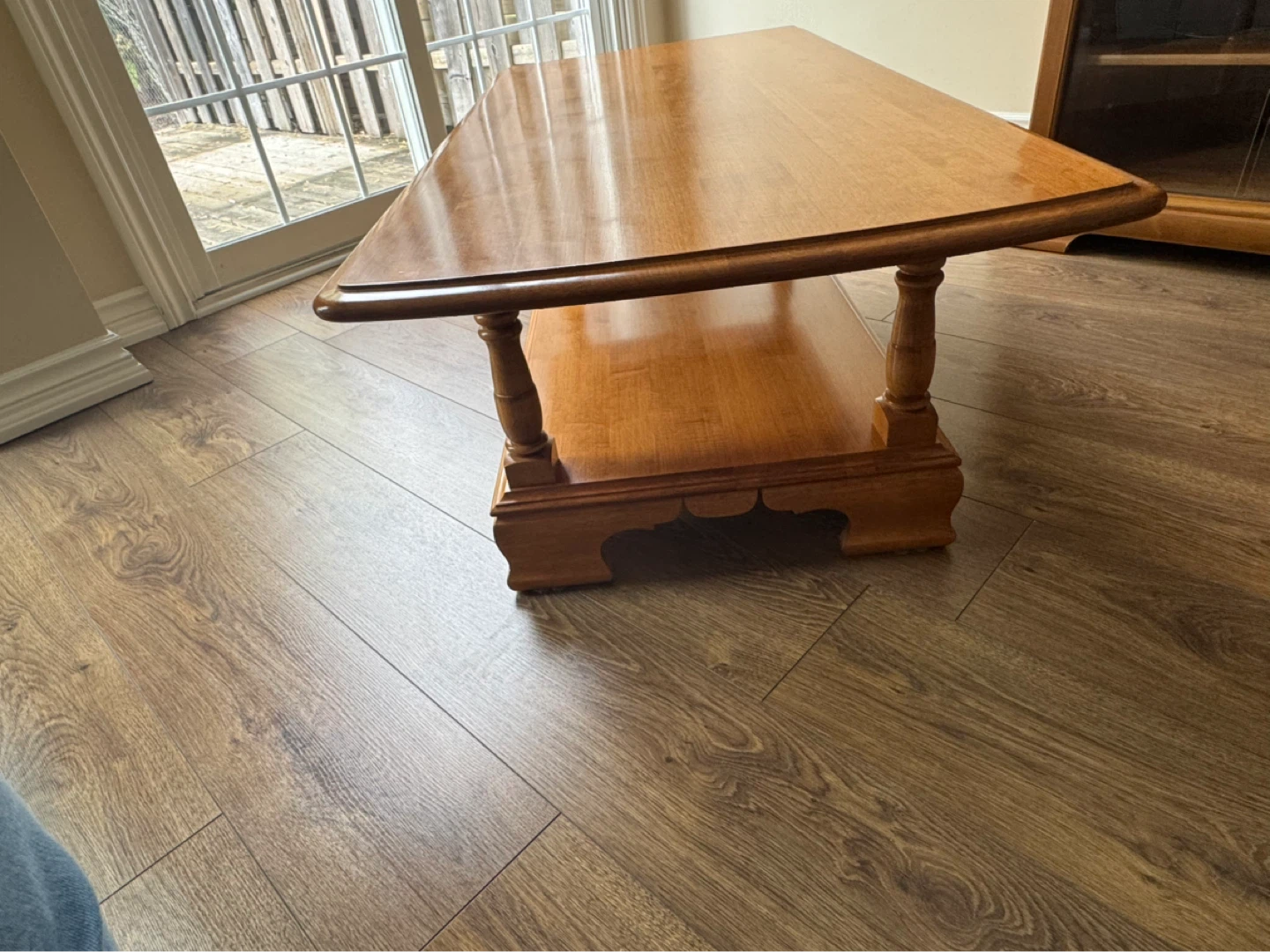 Roxton maple coffee table with lower shelf - photo 3