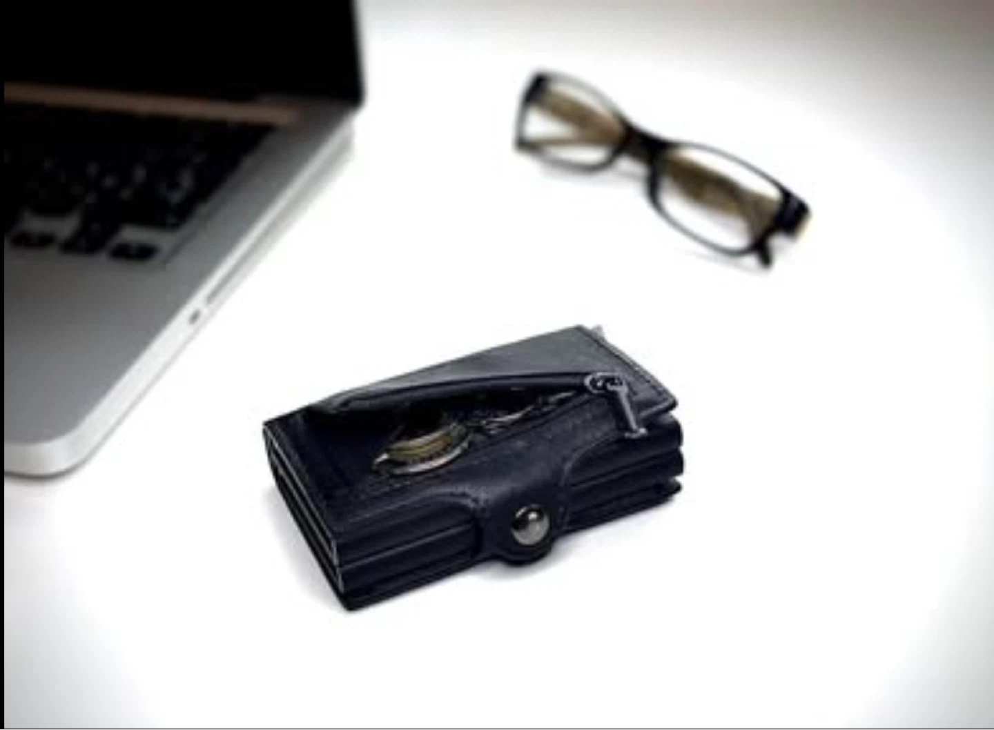 RFID Aluminum Pop-Up Wallet – Like New - photo 4