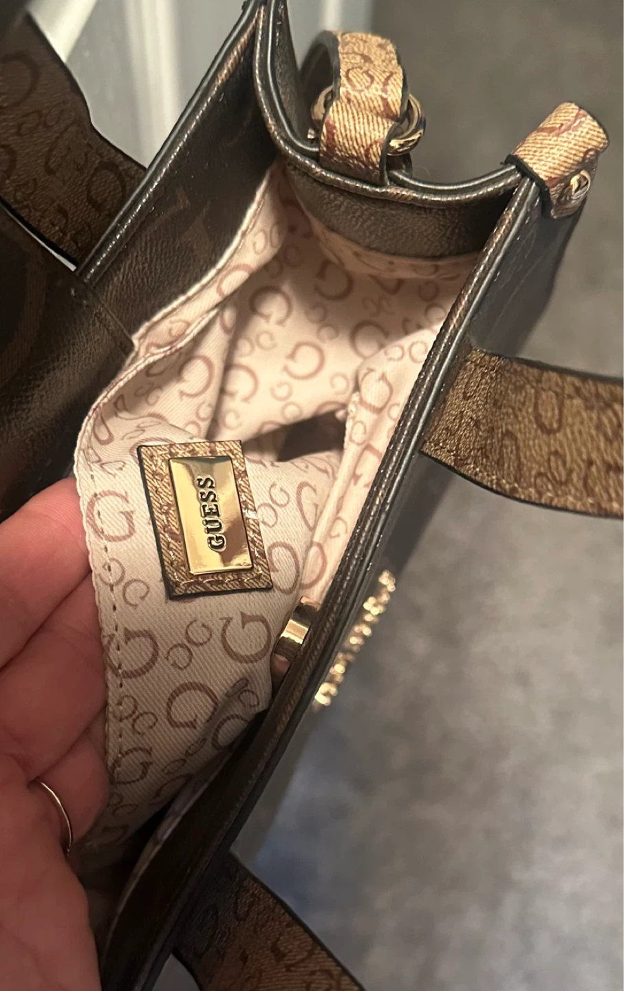 Guess Satchel Handbag - photo 2