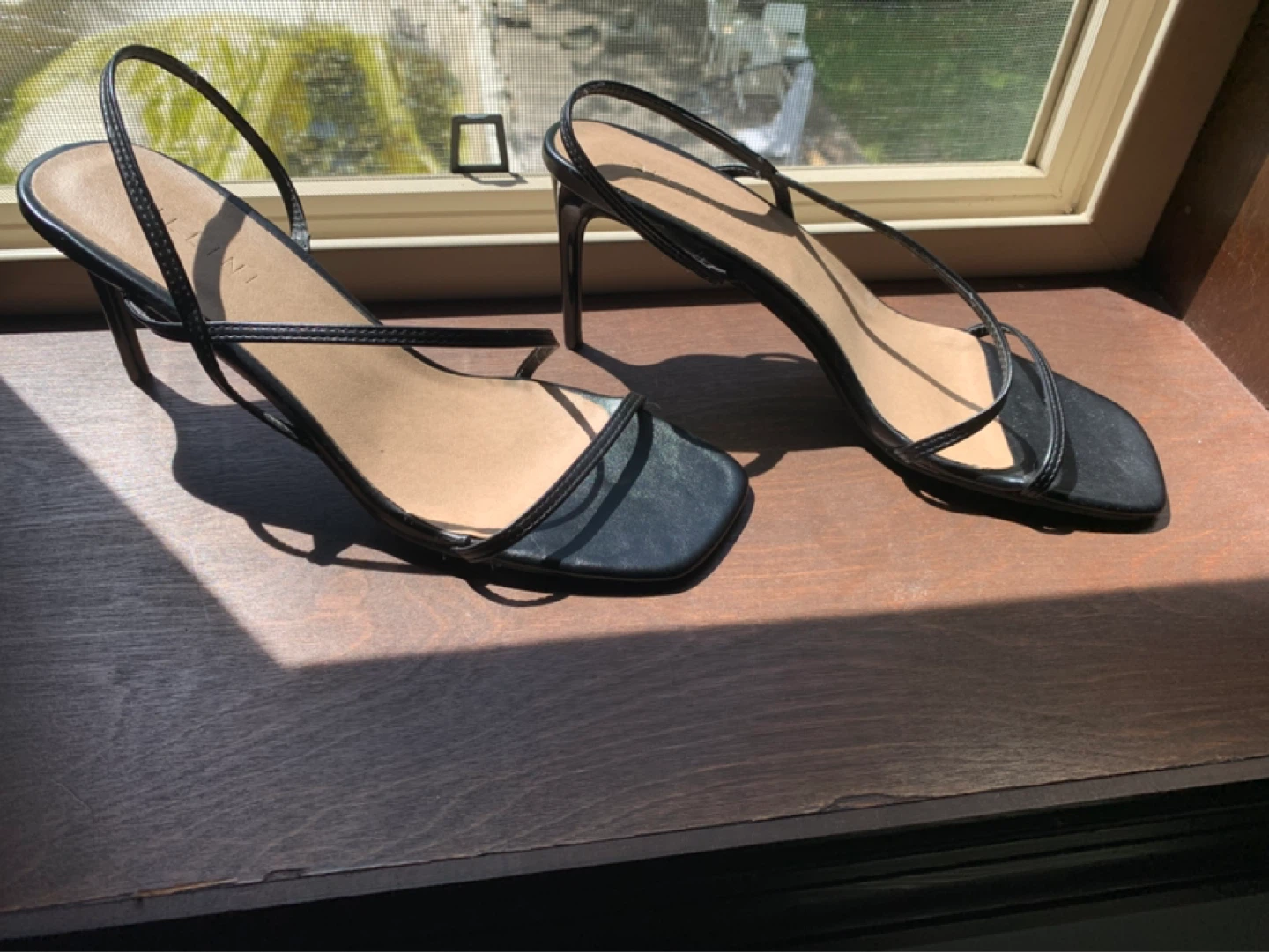 Billini Montagne Strappy Heels Size 8