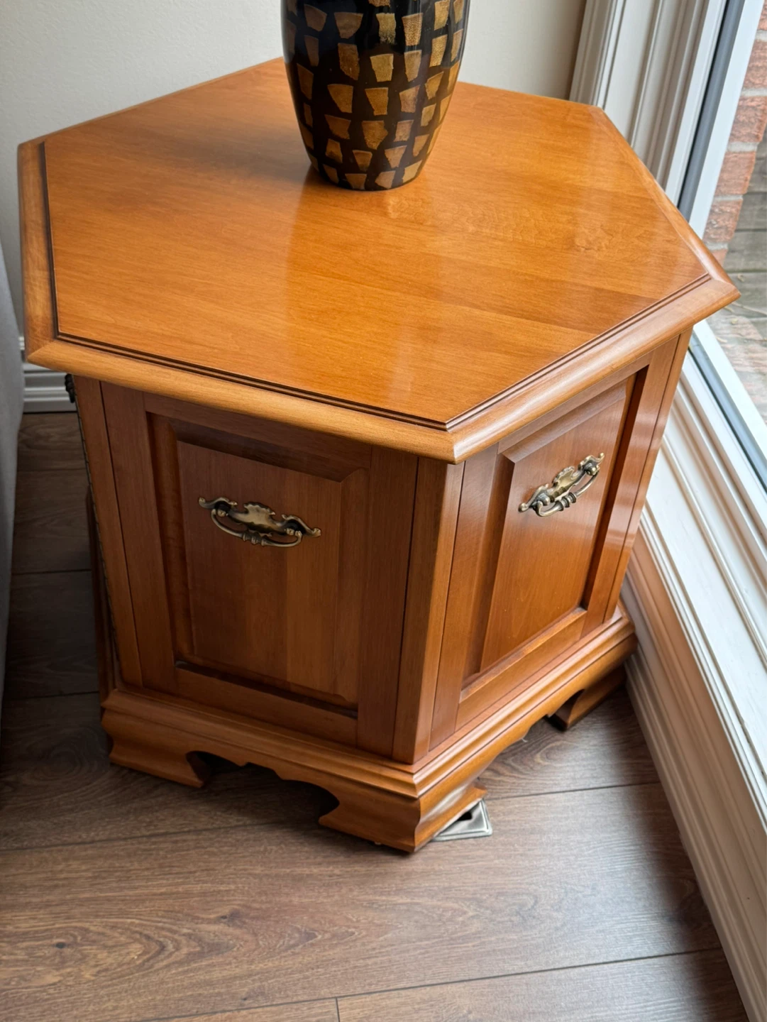 Roxton Maple Hexagonal End Table - photo 2