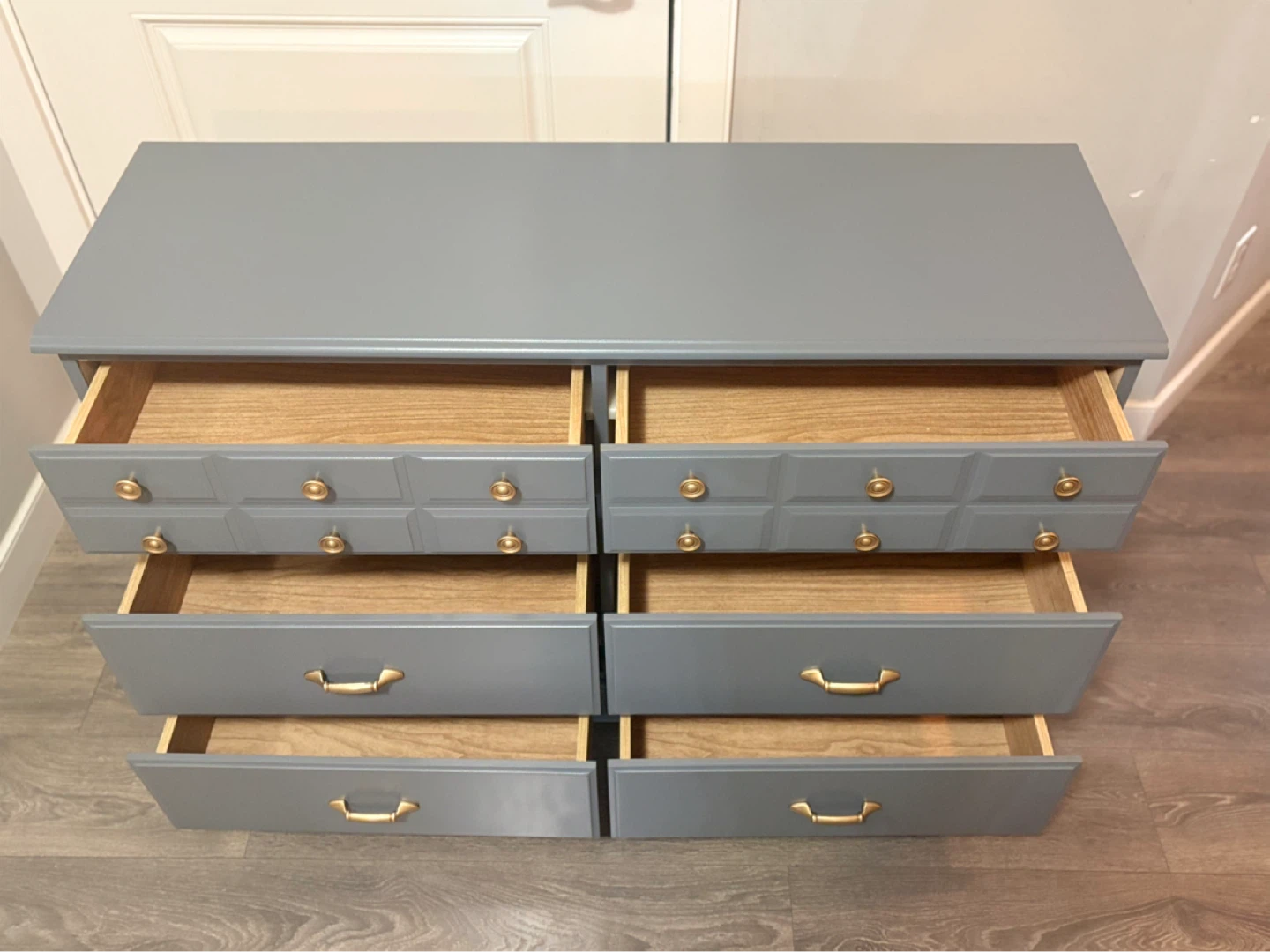 6 Drawer Dresser with Gold Hardware - photo 5