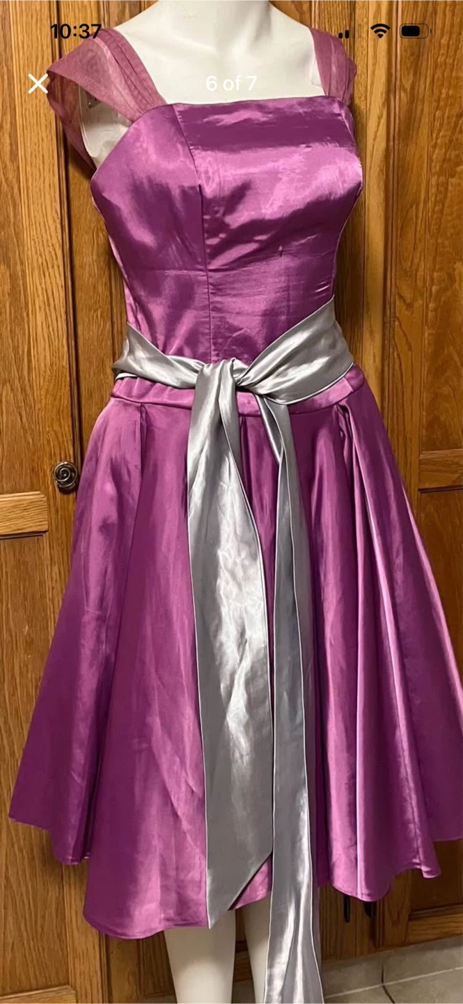 Purple dress with silver sash size 10-12 - photo 4