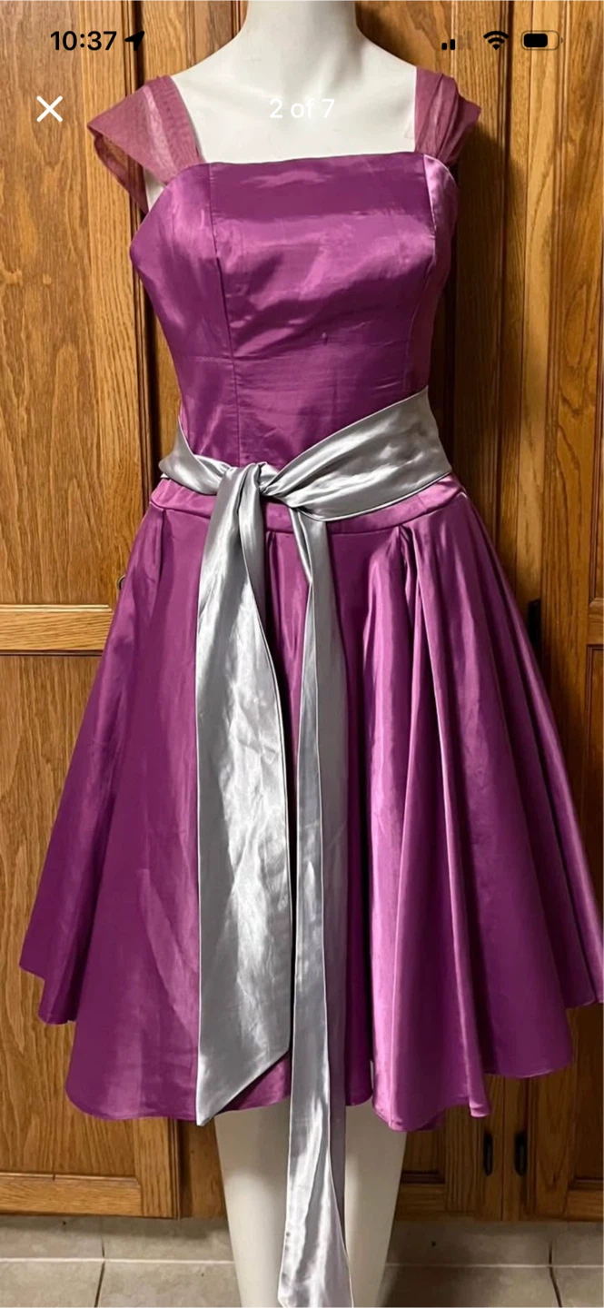 Purple dress with silver sash size 10-12 - photo 2