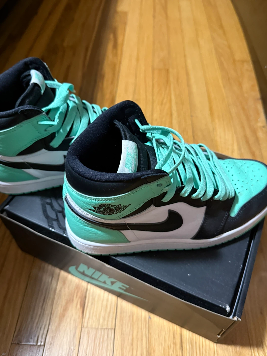 Air Jordan 1 Retro High OG "Green Glow" Sneakers - photo 3