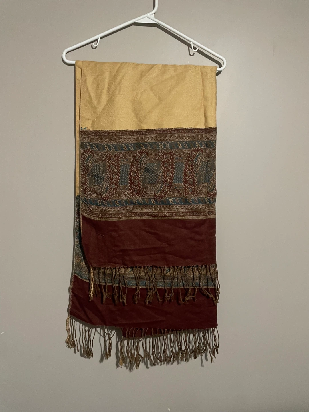 Cream and Maroon Patterned Scarf - photo 2