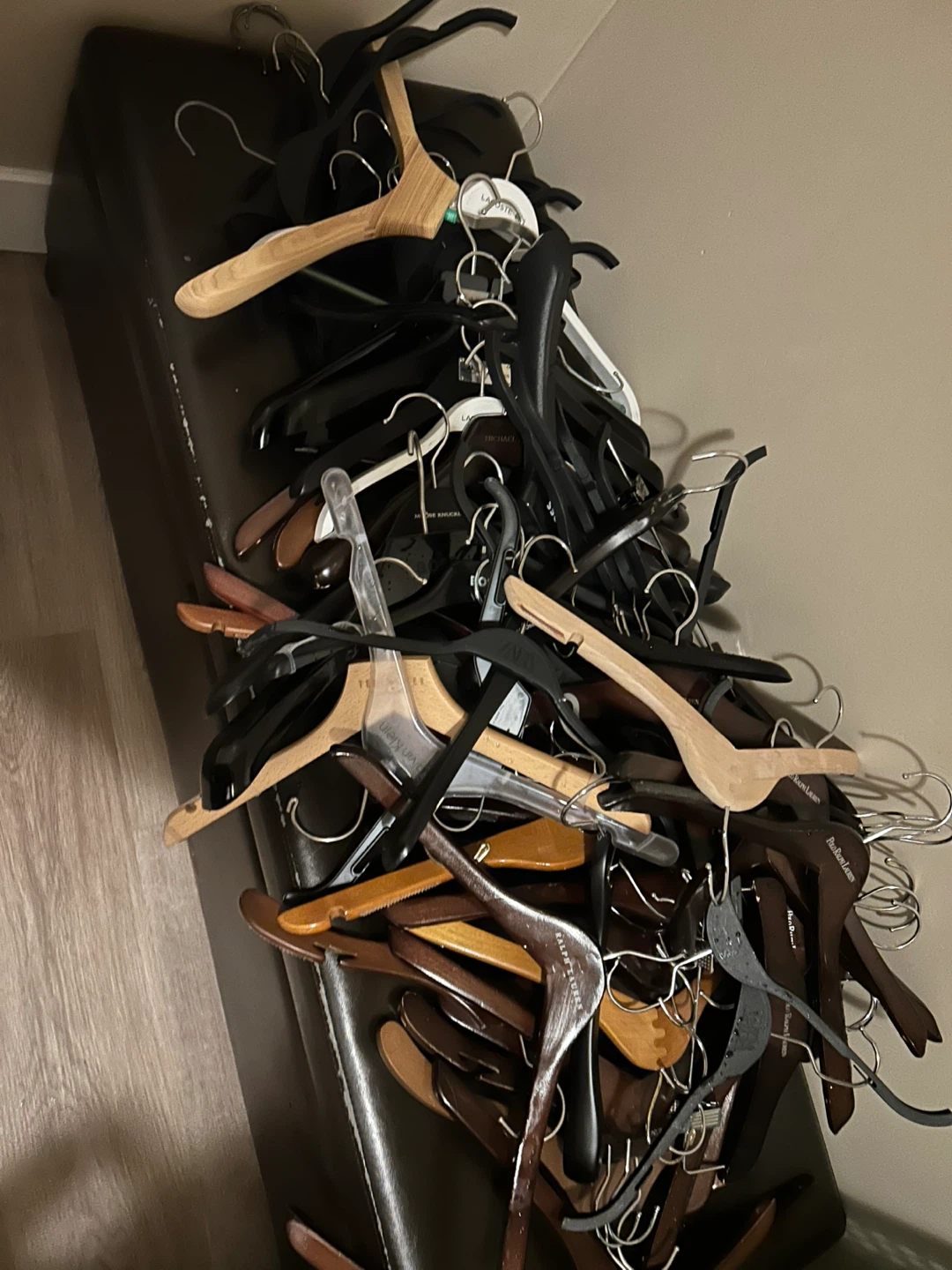 150 Hangers - Polo Ralph Lauren, BOSS, Lacoste & More - photo 4