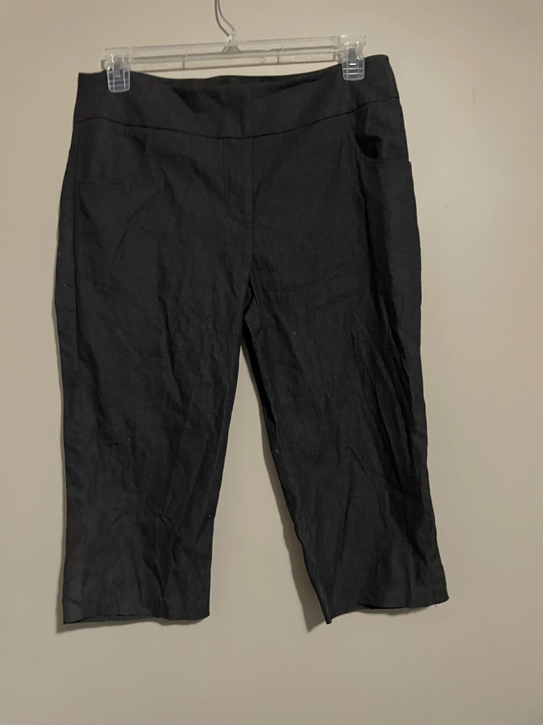 Black Capris