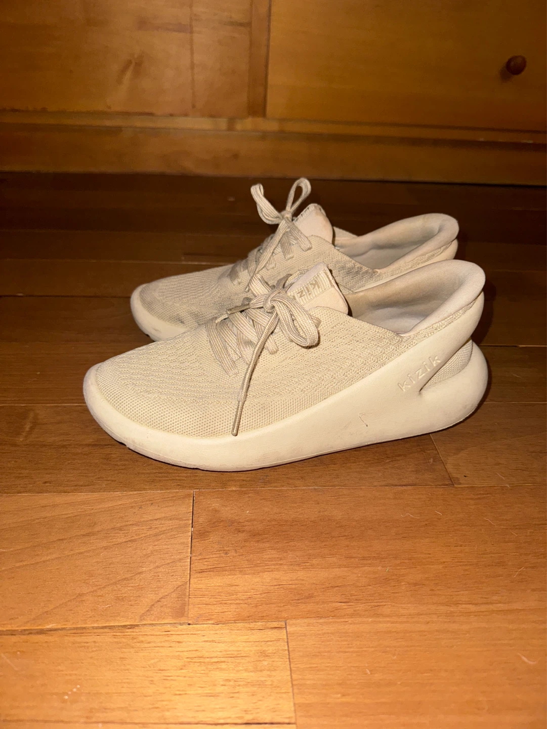 Kizik Sneakers Women’s Size 8 - photo 4