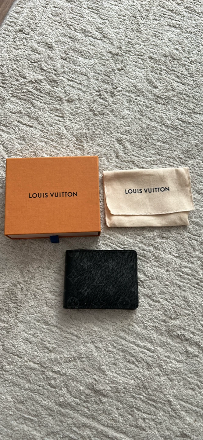 Louis Vuitton MonogramWallet