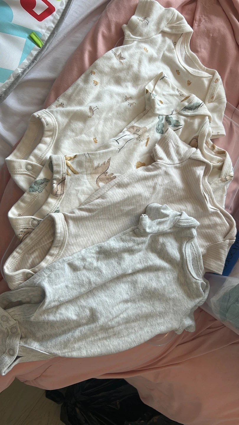 Baby Bodysuits and Sleepers - 5 dlls each - photo 4