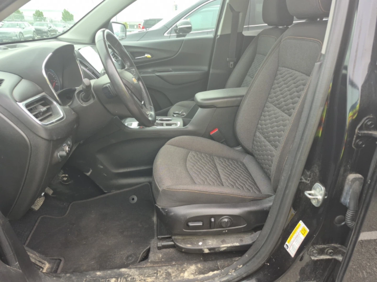 Black Chevrolet Equinox LS - photo 3