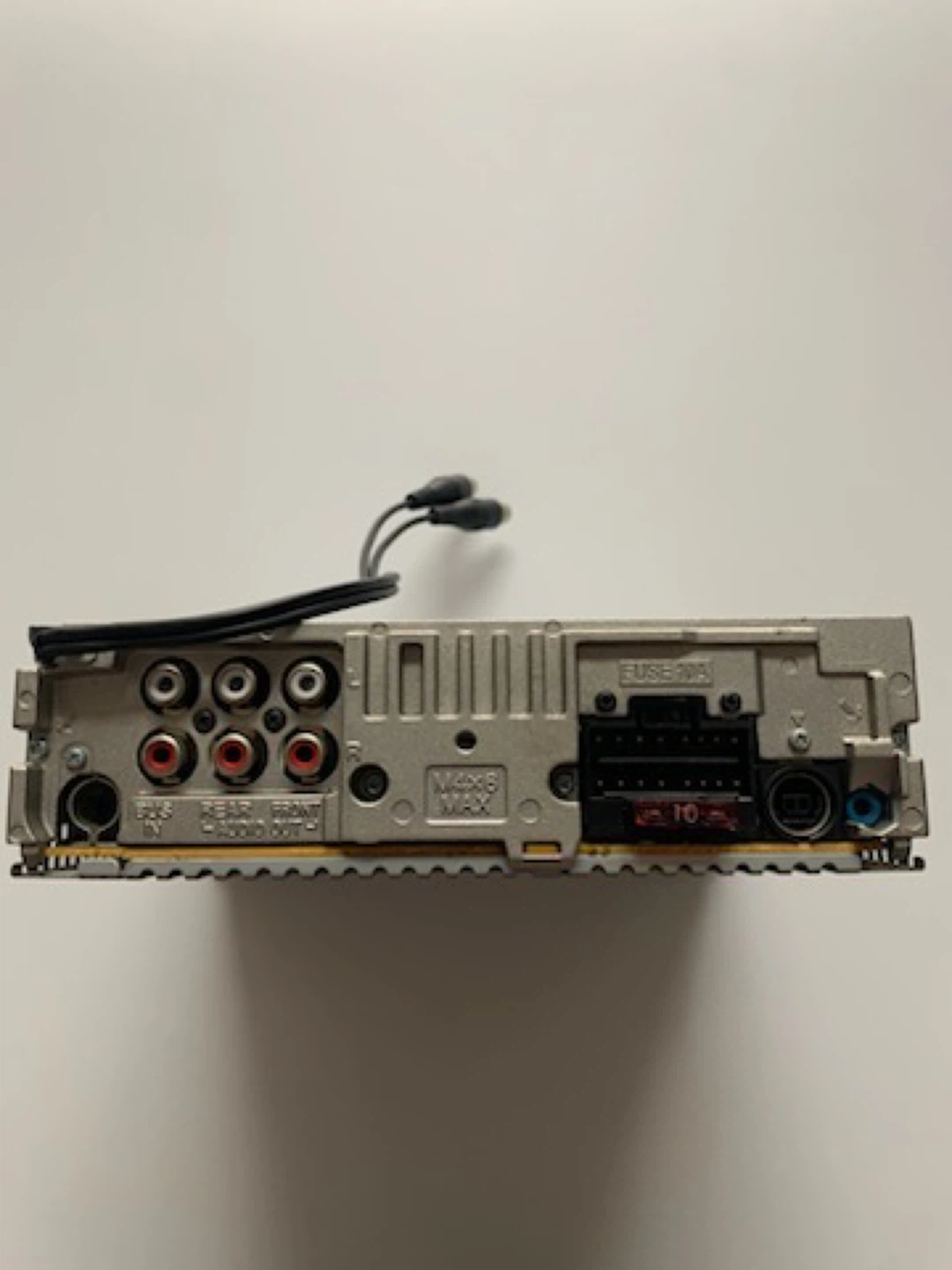 Sony CDX-GT640UI FM/AM Car Stereo - photo 2