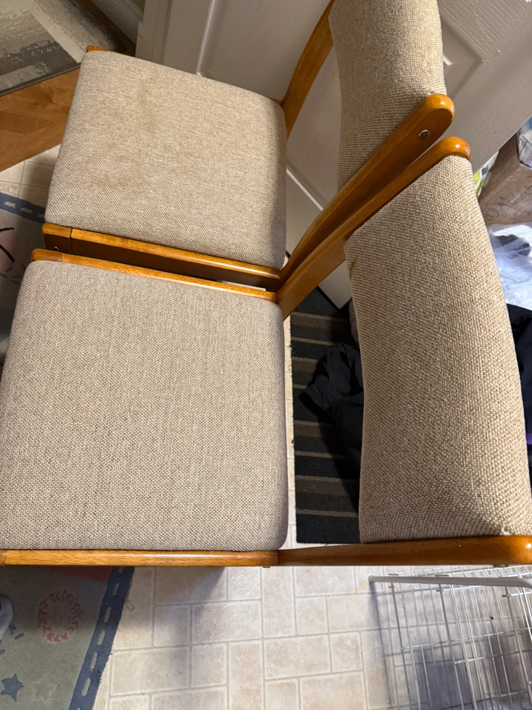 2 Chairs with Urethane Foam Upholstery - photo 3