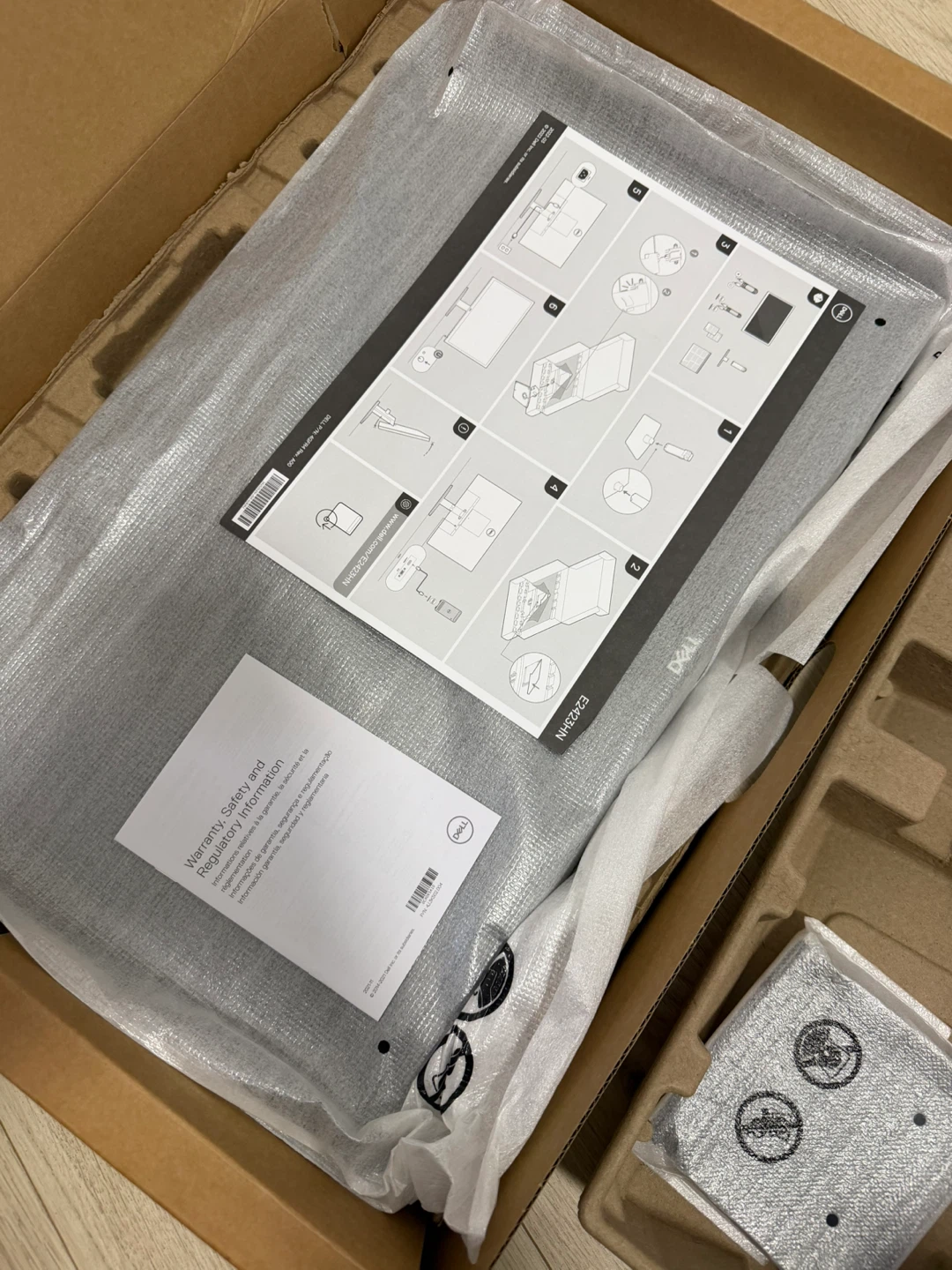 Brand new Dell Monitor - Delivery Considered - photo 3