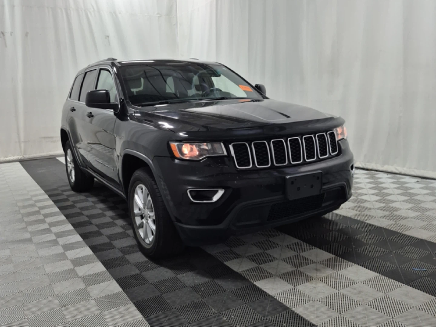 Black Jeep Grand Cherokee Laredo SUV