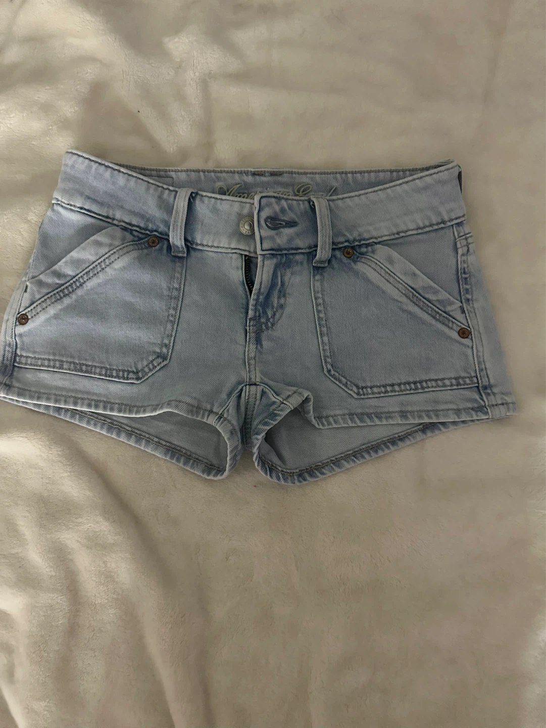 American eagle low rise jean shorts- size 00