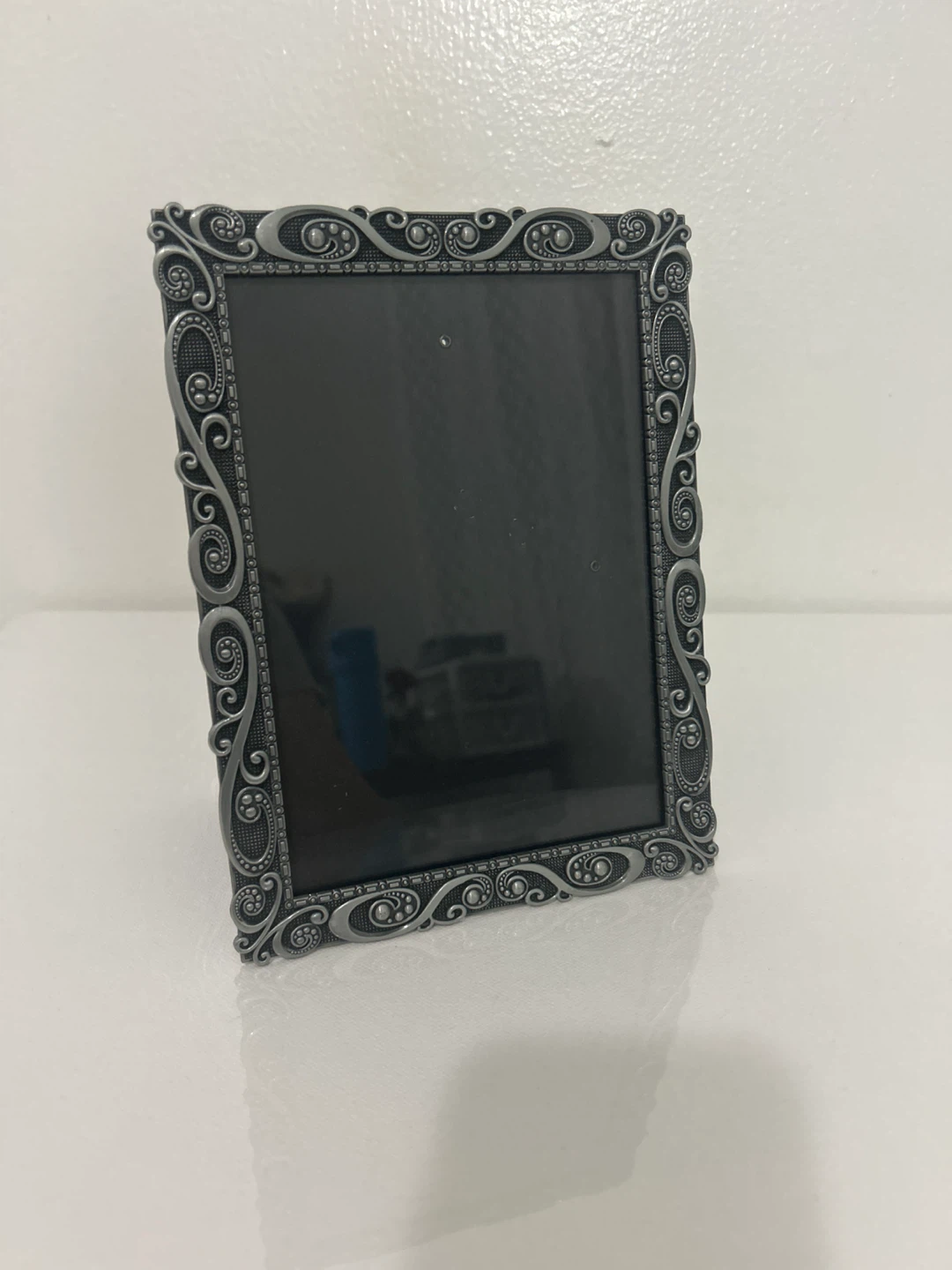 Ornate Metal Photo Frame for 5x7”