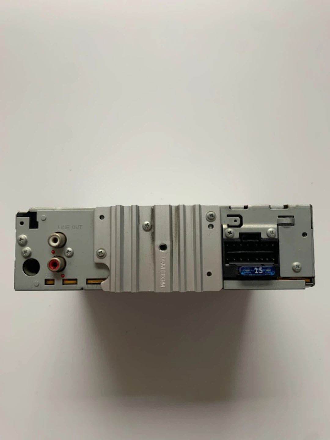JVC KD-G140 CD Receiver - photo 4