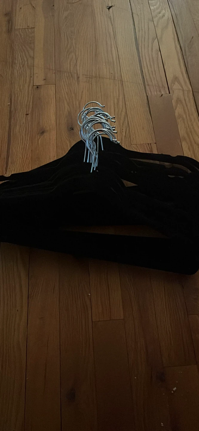 Black Velvet Hangers-25 count