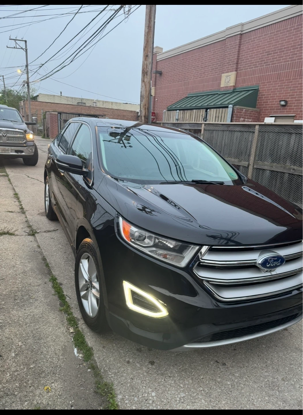 2016 Black Ford Edge SUV