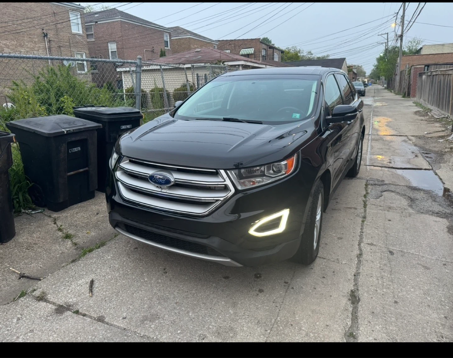 2016 Black Ford Edge SUV - photo 3